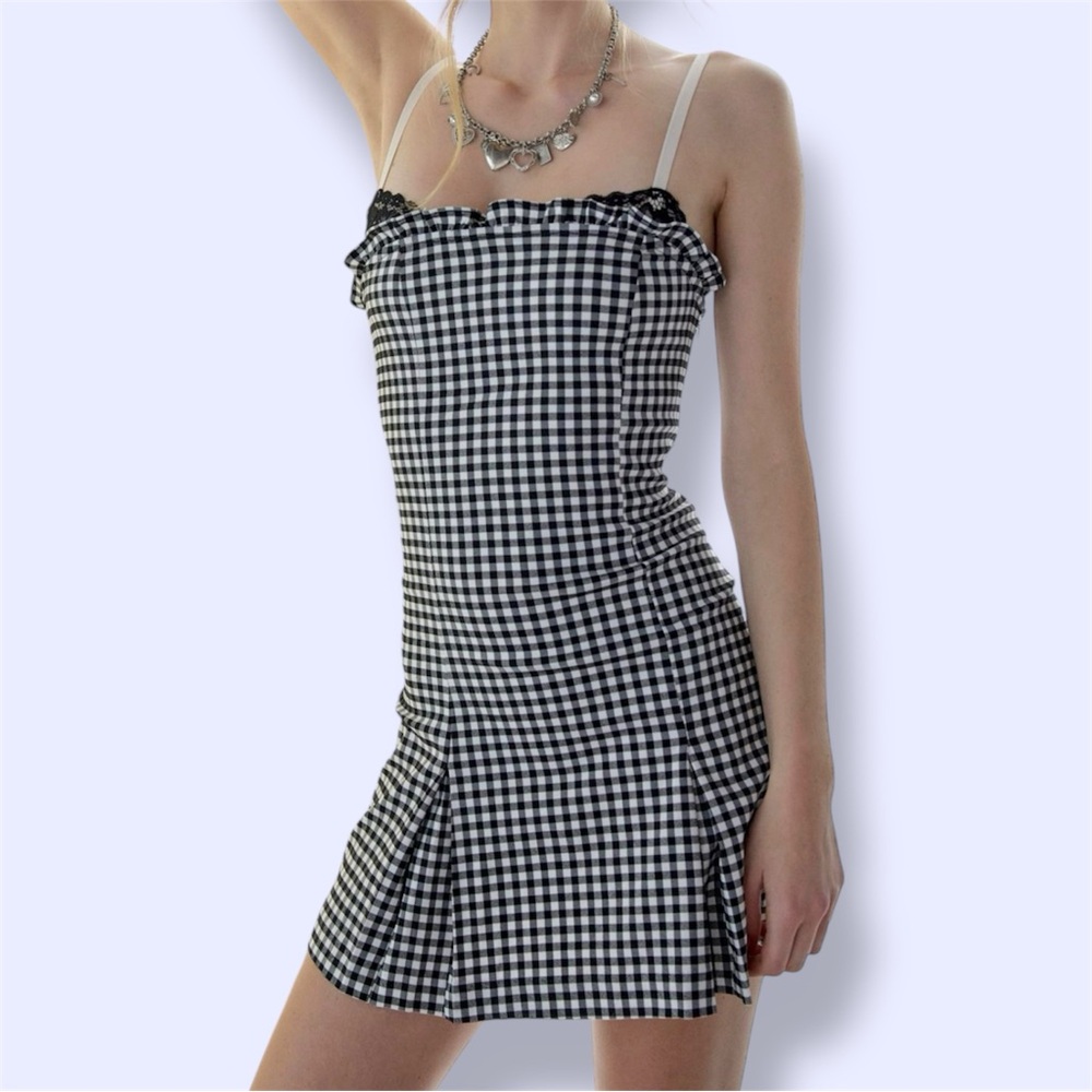 UO Margot Strapless Drop Waist Mini Dress